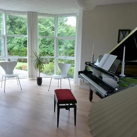 Snehvide Bed & Breakfast ベッド・アンド・ブレックファスト ティステズ